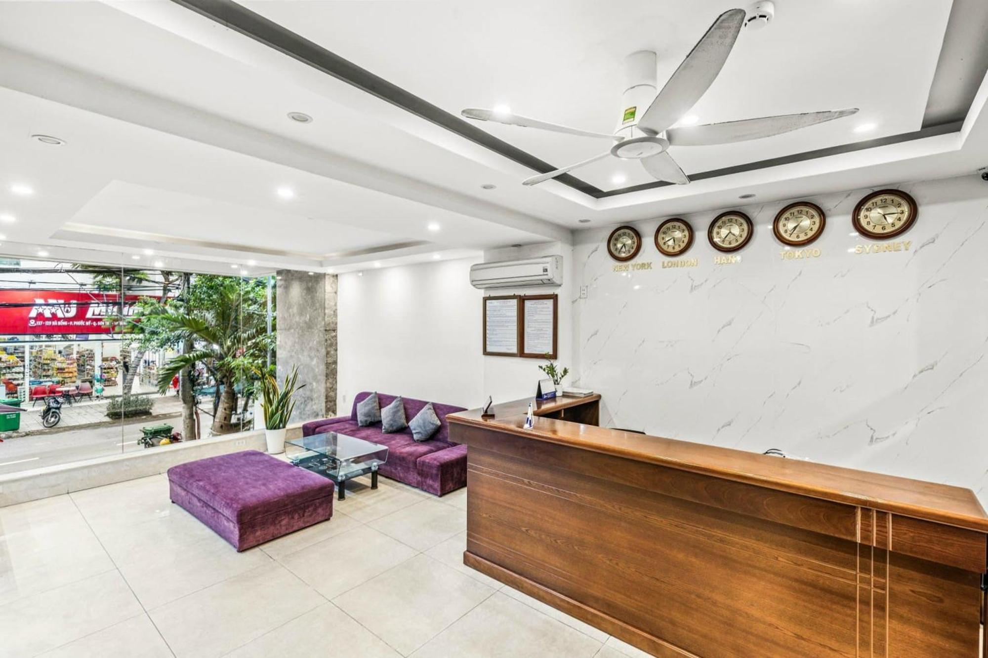 Twilight Beach Hotel Danang Exterior photo