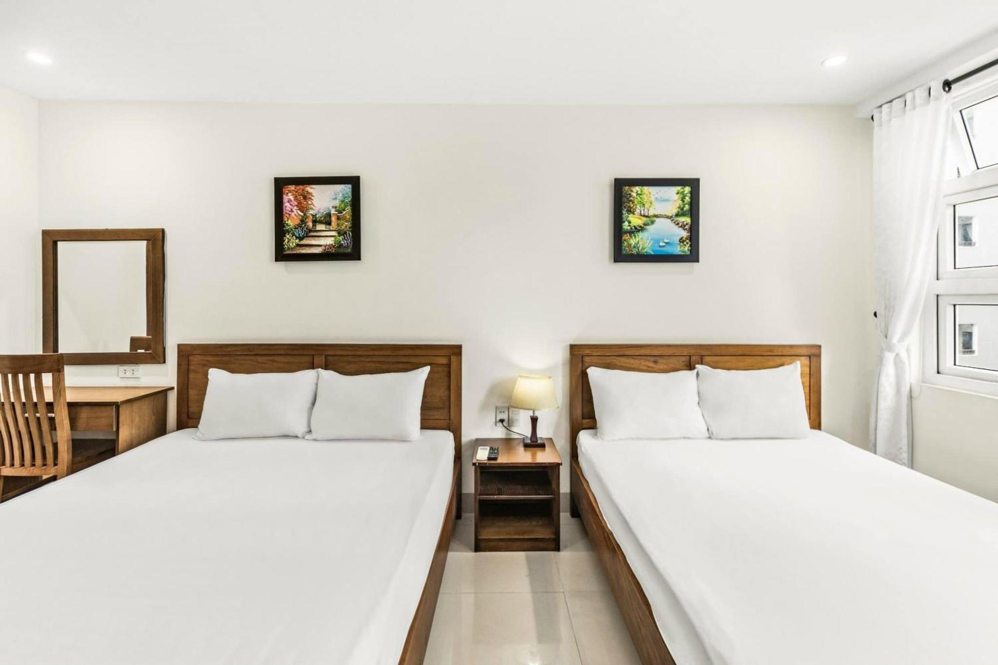 Twilight Beach Hotel Danang Exterior photo